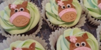 Mint-Horse-Cupcakes